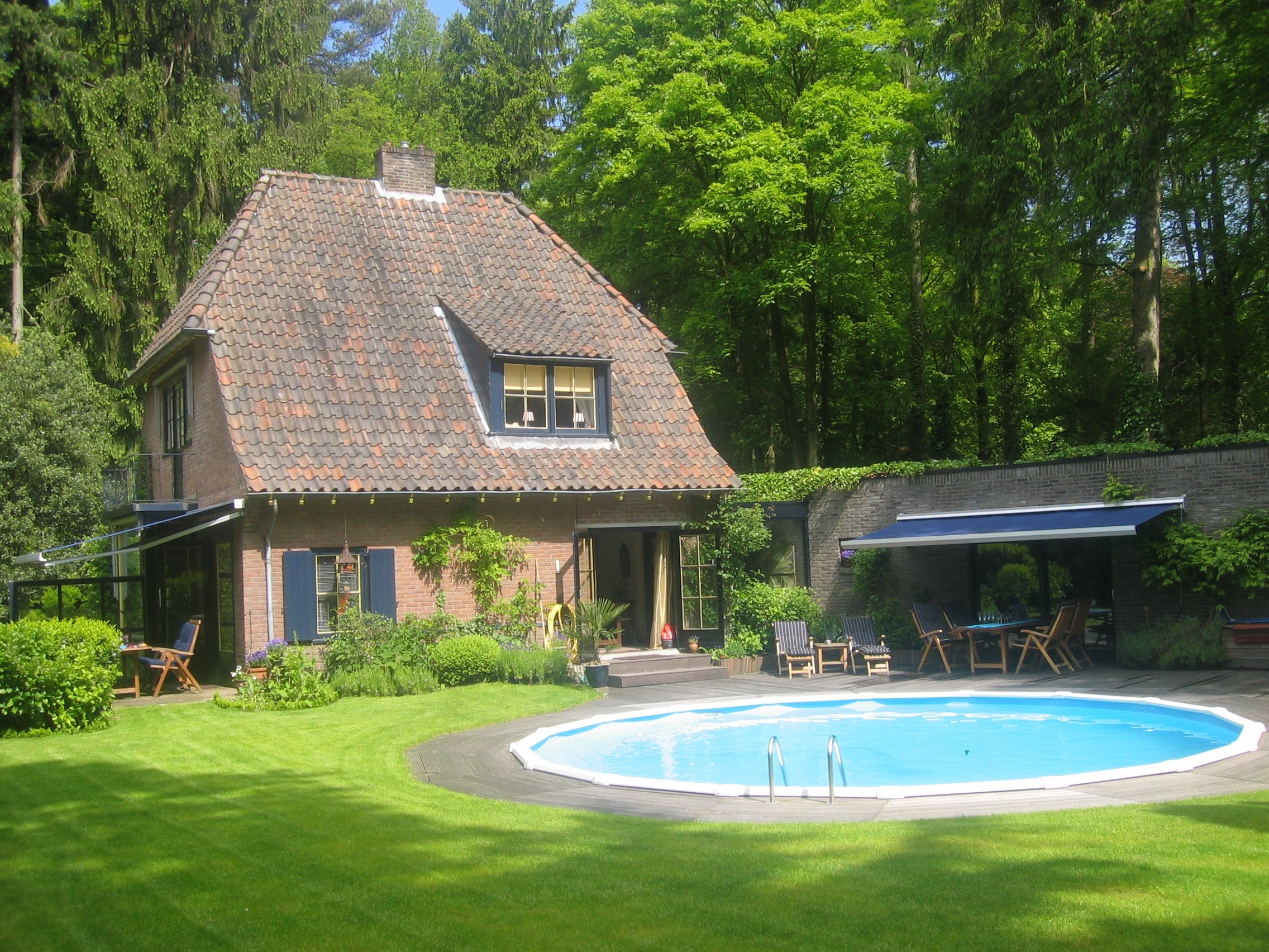 Stalen zwembad rond 4,90m/132cm