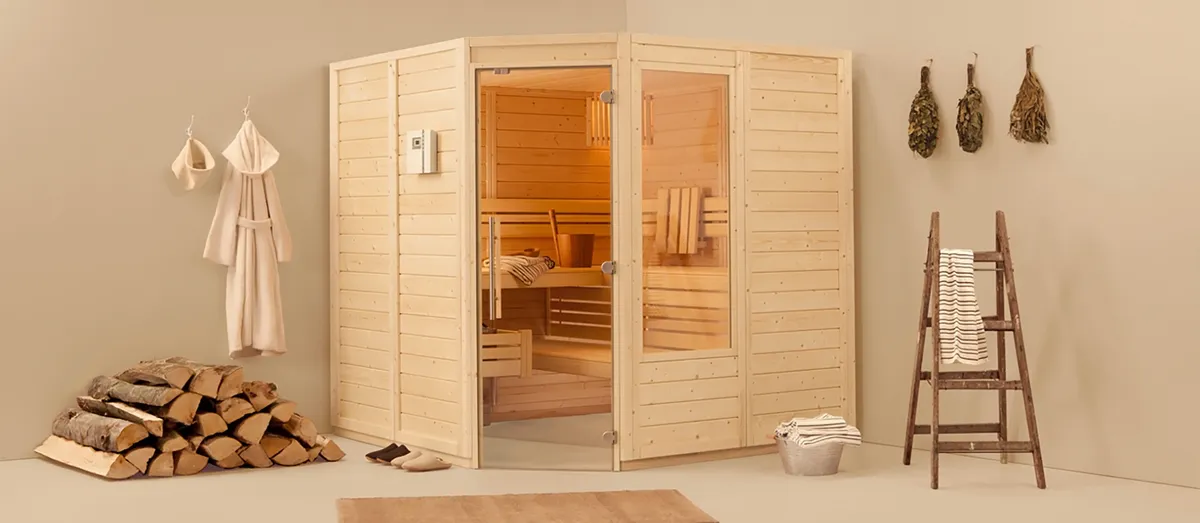 sauna met houtblokken